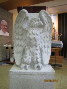 a view of the Eagle showing the surroundings